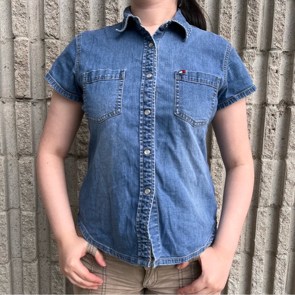 Tommy Hilfiger Blue Jean Button-down T-shirt - Picture 2 of 13